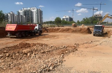 Avance de excavacin en las obras de Silk Homes